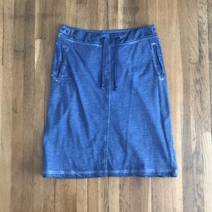 Stretchy band blue skirt. NWOT